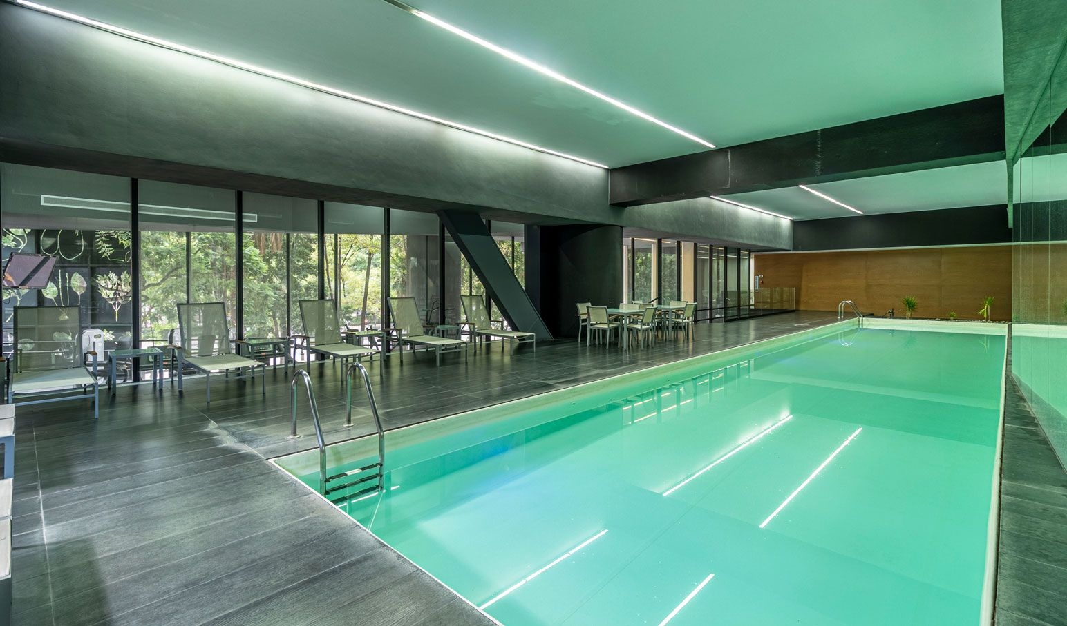 Kukun apartments with swimming pool. 
/ Kukun
