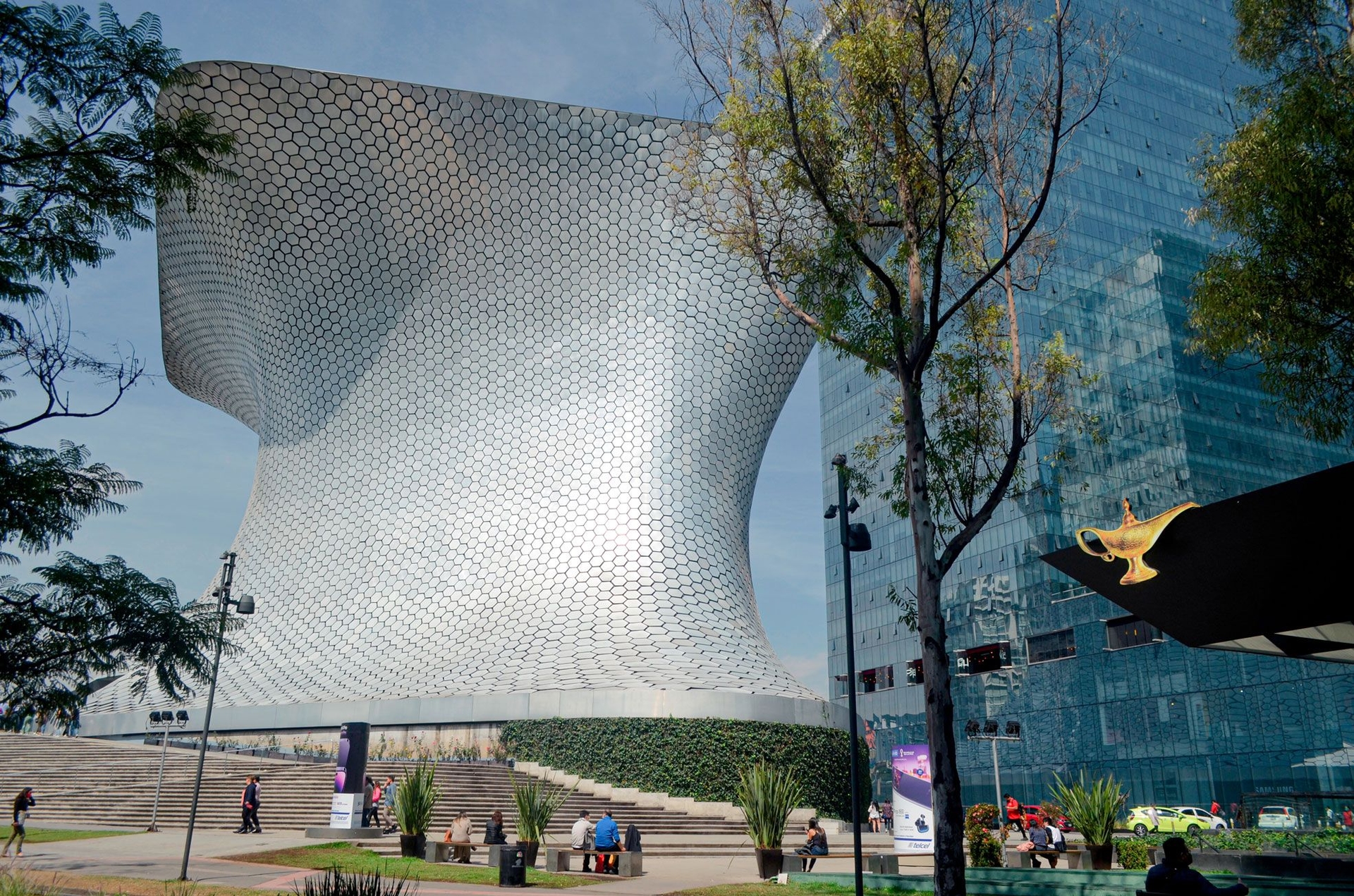 Soumaya Museum in Polanco. / Kukun