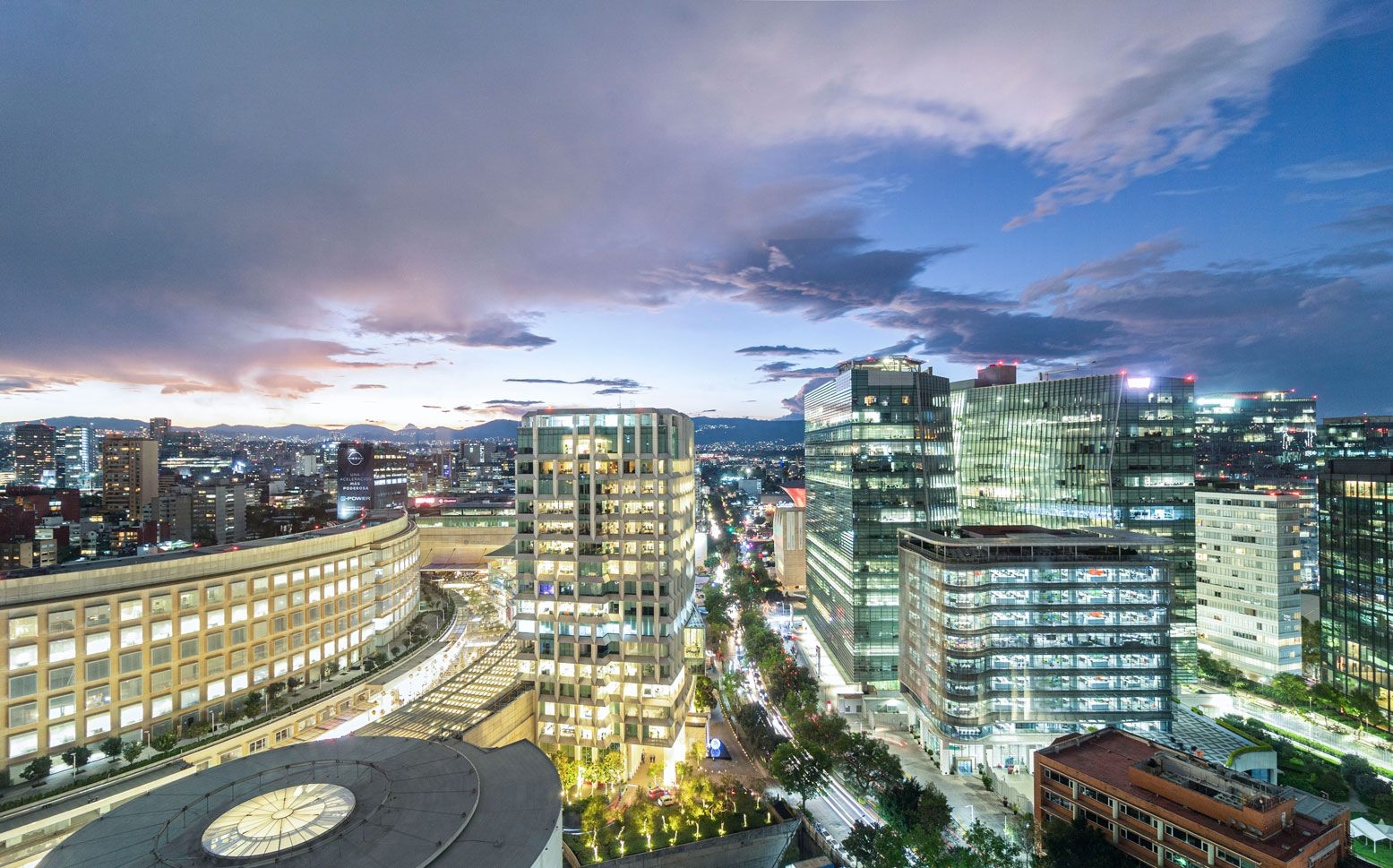 Real Estate, Mexico City / Kukun